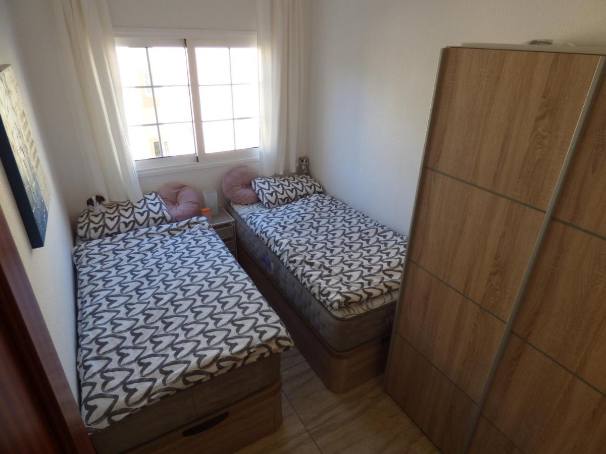Apartman Mar Primavera อาโรนา ภายนอก รูปภาพ